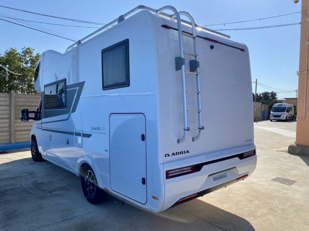 CAMPER IN VENDITA ADRIA CORAL XL AXESS 600 PD 6 POSTI LETTO TRAPASSOAUTO PRONTA CONSEGNA SARDEGNA